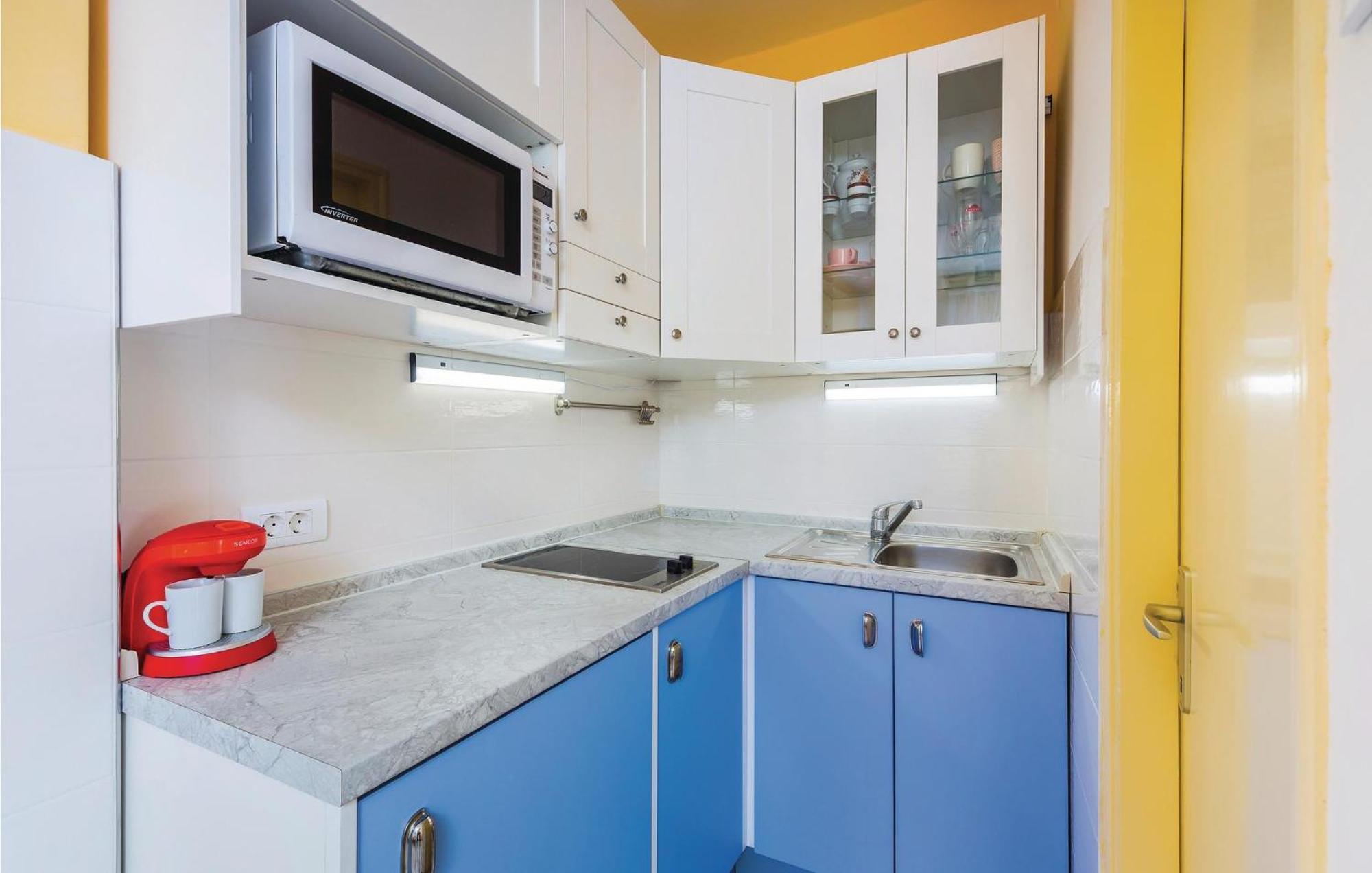 Lovely Apartment In Rabac With Kitchen Exteriör bild